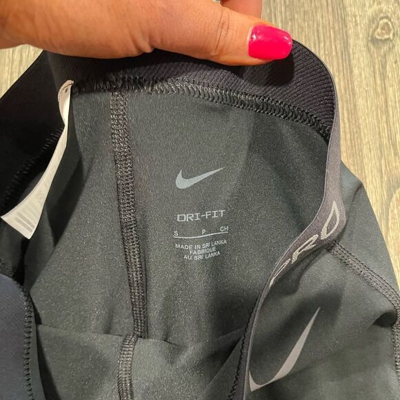 NWOT Nike Pro Womens Dri-Fit WNBA Official Issued Compression Tights Black Small - Picture 3 of 5